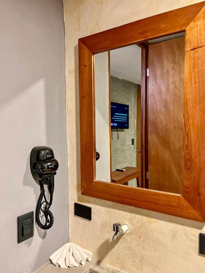 Ariche Valladolid Hotel & Hostal ภายนอก รูปภาพ