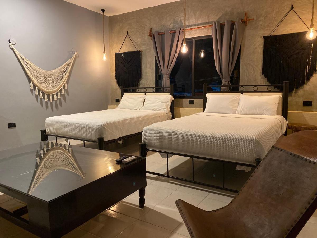 Ariche Valladolid Hotel & Hostal ภายนอก รูปภาพ