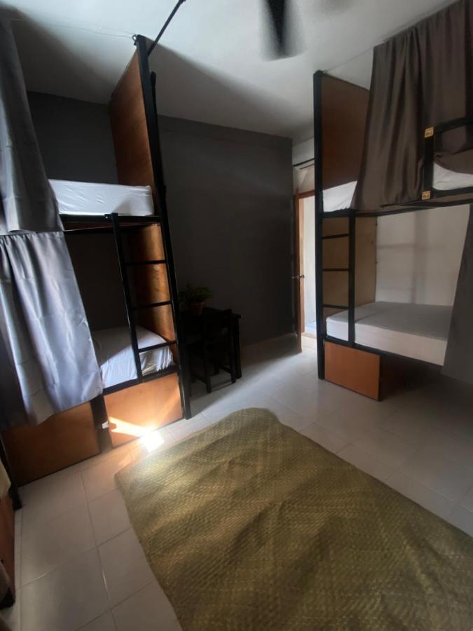 Ariche Valladolid Hotel & Hostal ภายนอก รูปภาพ