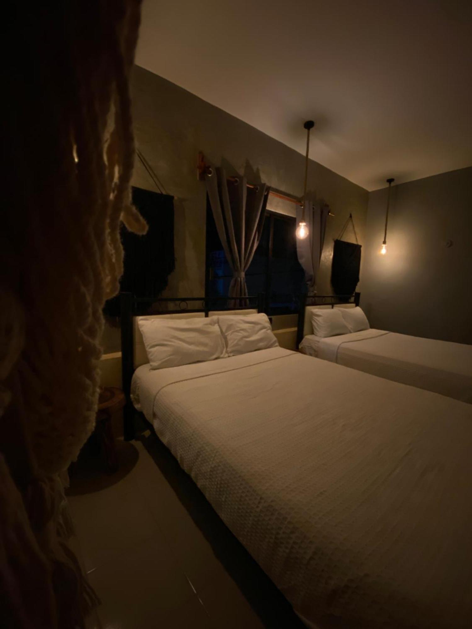 Ariche Valladolid Hotel & Hostal ภายนอก รูปภาพ